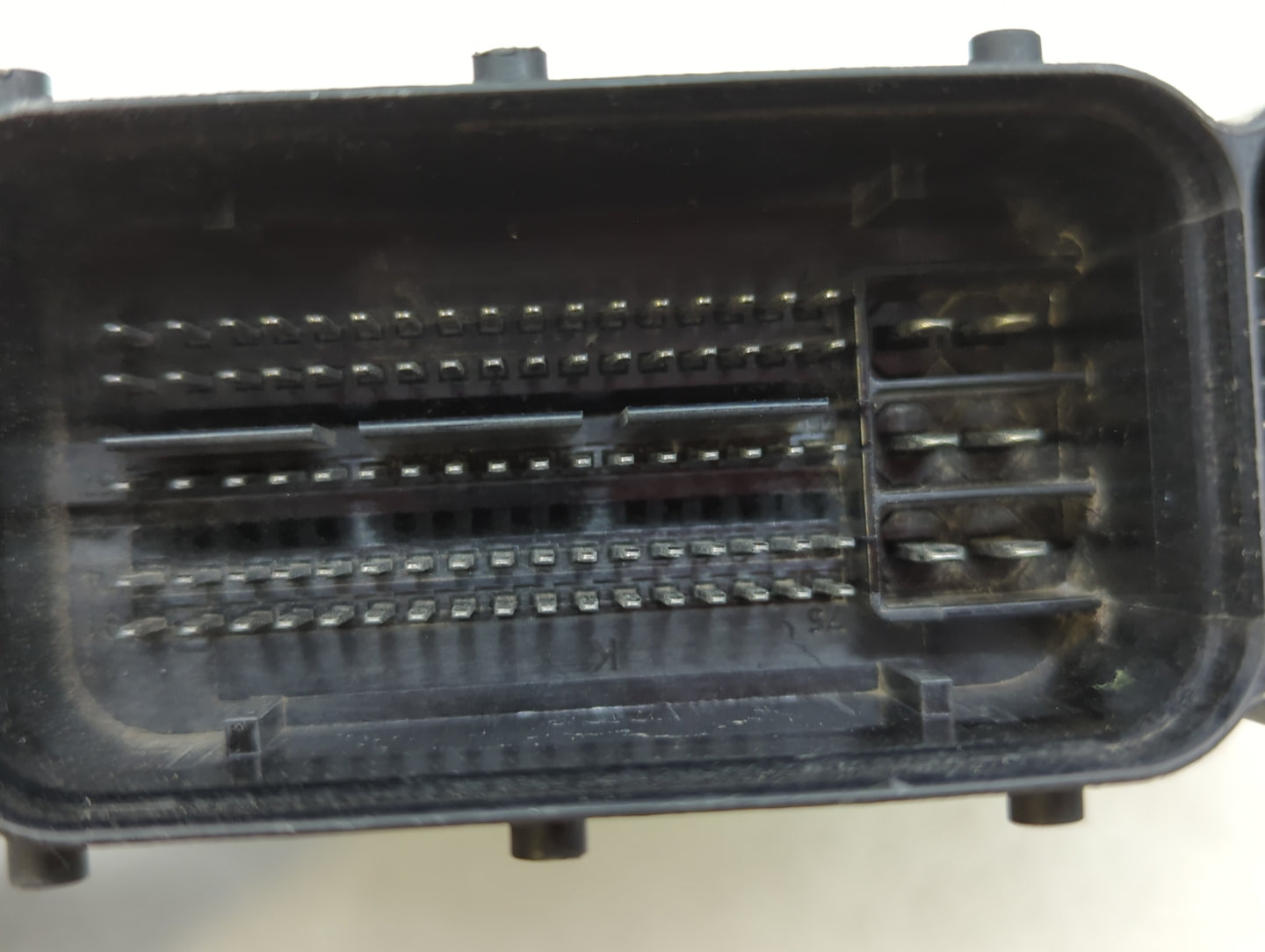2016-2017 Hyundai Elantra PCM Engine Control Computer ECU ECM PCU OEM P/N:39133-2EGB1 Fits Fits 2016 2017 OEM Used Auto Part
