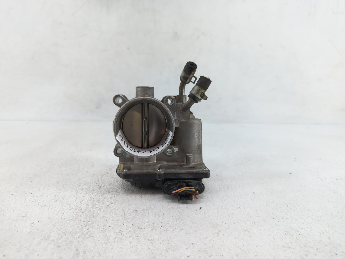 2011-2018 Hyundai Elantra Throttle Body P/N:35100-2E000 1302150124 Fits Fits 2011 2012 2013 2014 2015 2016 2017 2018 2019 OE