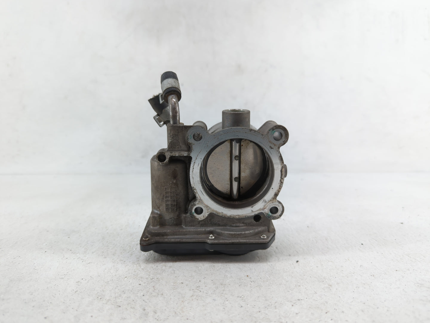 2011-2018 Hyundai Elantra Throttle Body P/N:35100-2E000 1302150124 Fits Fits 2011 2012 2013 2014 2015 2016 2017 2018 2019 OE