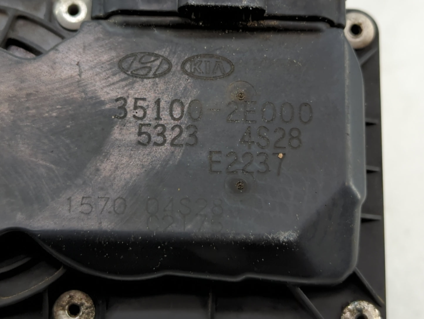 2011-2018 Hyundai Elantra Throttle Body P/N:35100-2E000 1302150124 Fits Fits 2011 2012 2013 2014 2015 2016 2017 2018 2019 OE