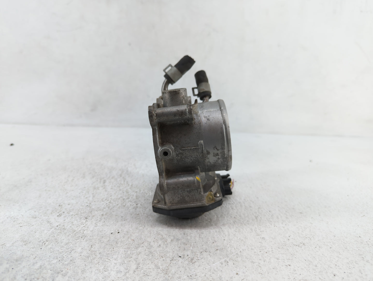 2011-2018 Hyundai Elantra Throttle Body P/N:35100-2E000 1302150124 Fits Fits 2011 2012 2013 2014 2015 2016 2017 2018 2019 OE