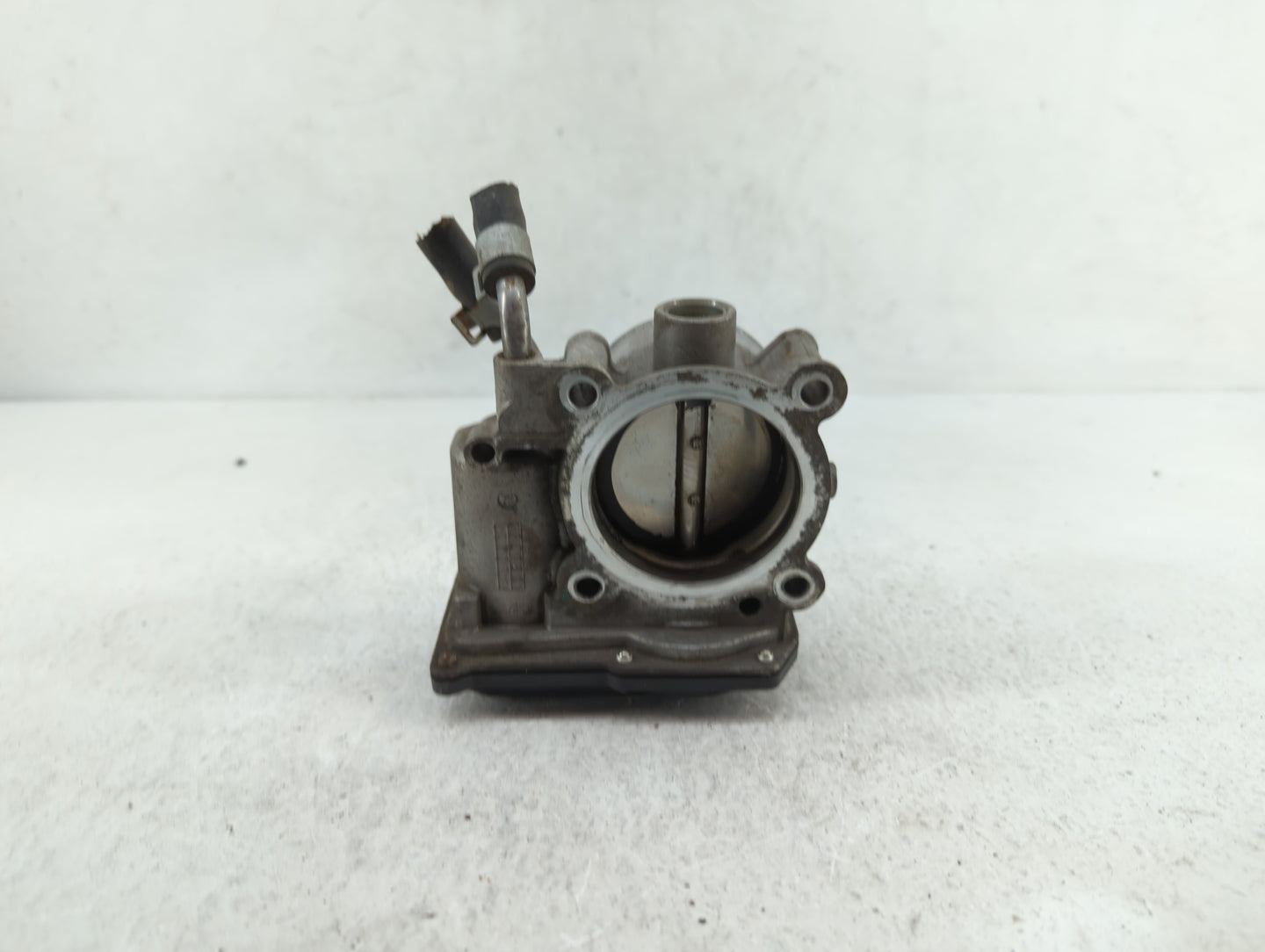 2011-2018 Hyundai Elantra Throttle Body P/N:35100-2E000 1302150124 Fits Fits 2011 2012 2013 2014 2015 2016 2017 2018 2019 OE
