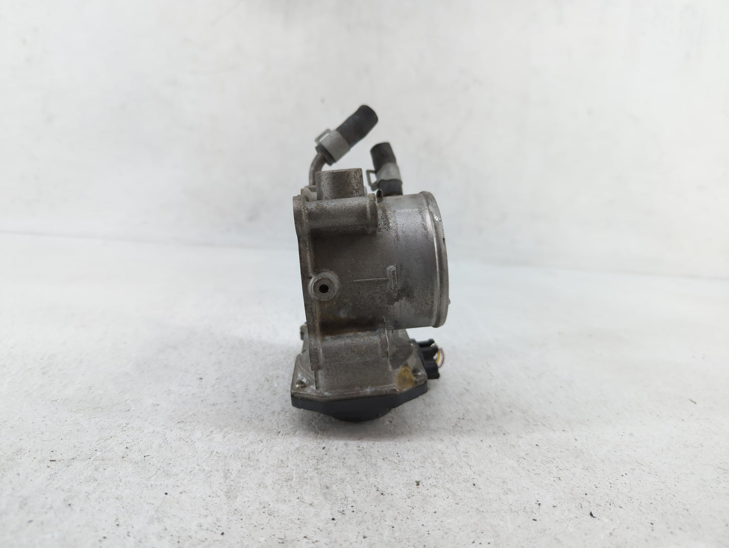 2011-2018 Hyundai Elantra Throttle Body P/N:35100-2E000 1302150124 Fits Fits 2011 2012 2013 2014 2015 2016 2017 2018 2019 OE