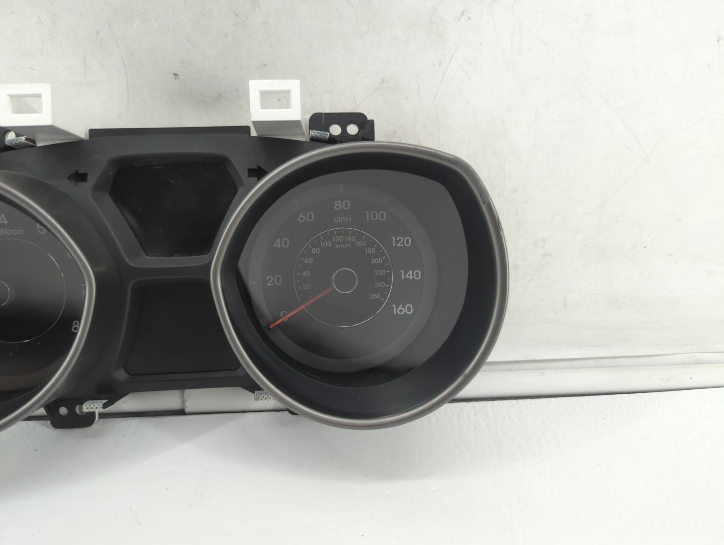 2014-2016 Hyundai Elantra Instrument Cluster Speedometer Gauges P/N:94004-3Y000 94004-3Y010 Fits Fits 2014 2015 2016 OEM Use