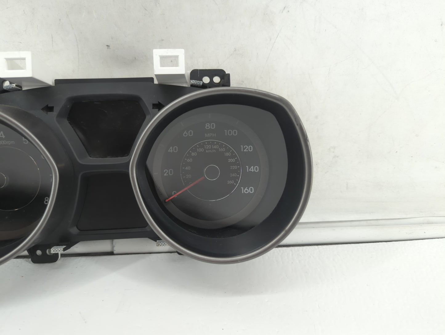 2014-2016 Hyundai Elantra Instrument Cluster Speedometer Gauges P/N:94004-3Y000 94004-3Y010 Fits Fits 2014 2015 2016 OEM Use