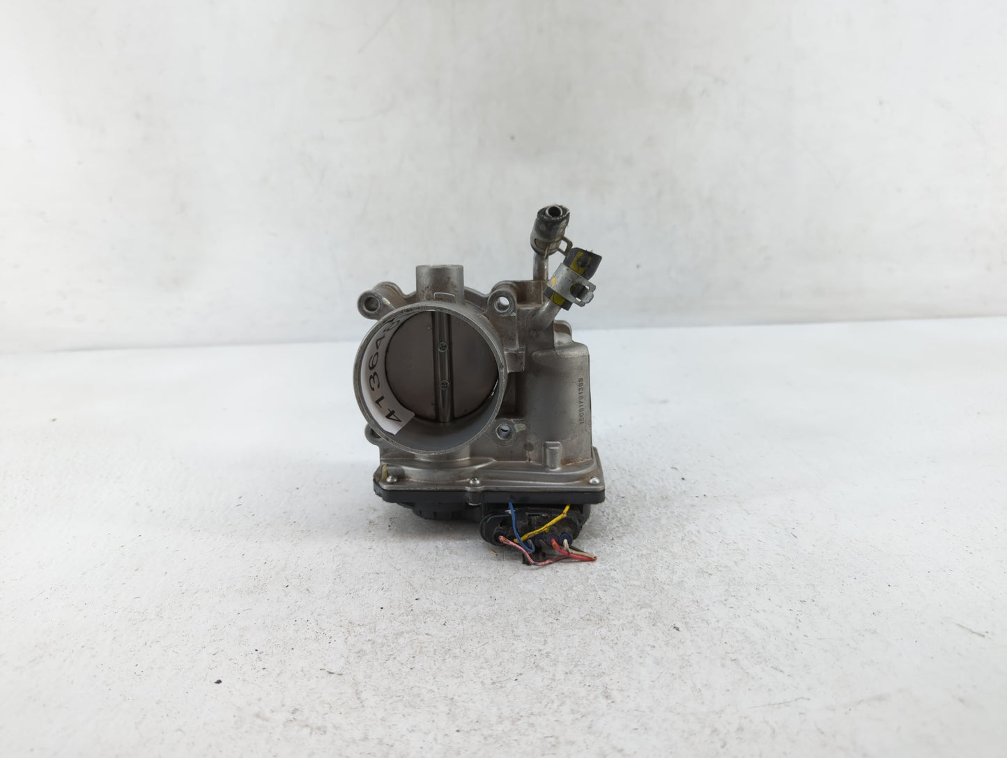 2011-2020 Hyundai Elantra Throttle Body P/N:35100-2E000 1302150124 Fits OEM Used Auto Parts - Oemusedautoparts1.com