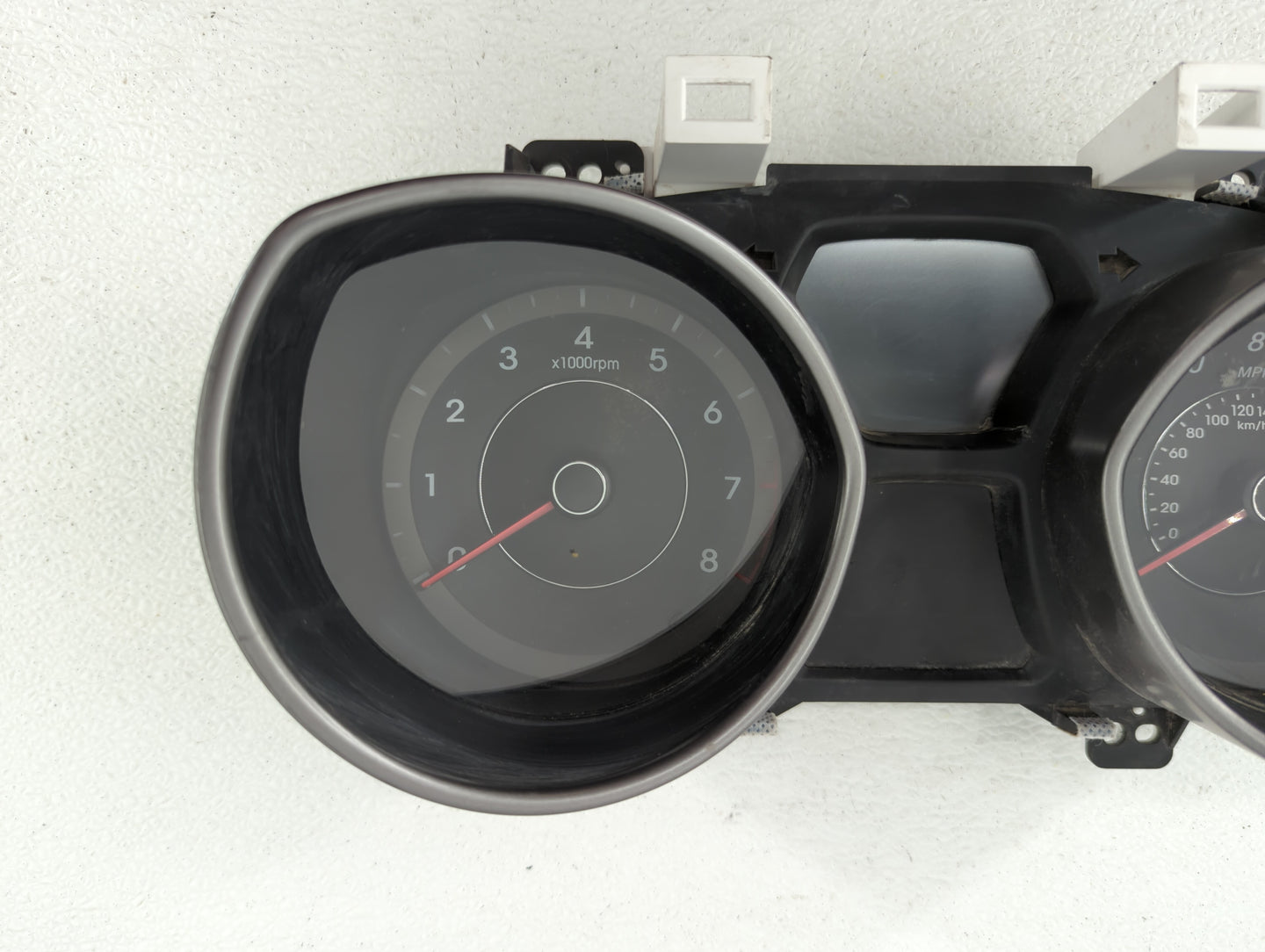 2014-2016 Hyundai Elantra Instrument Cluster Speedometer Gauges P/N:94004-3Y000 94004-3Y010 Fits Fits 2014 2015 2016 OEM Use