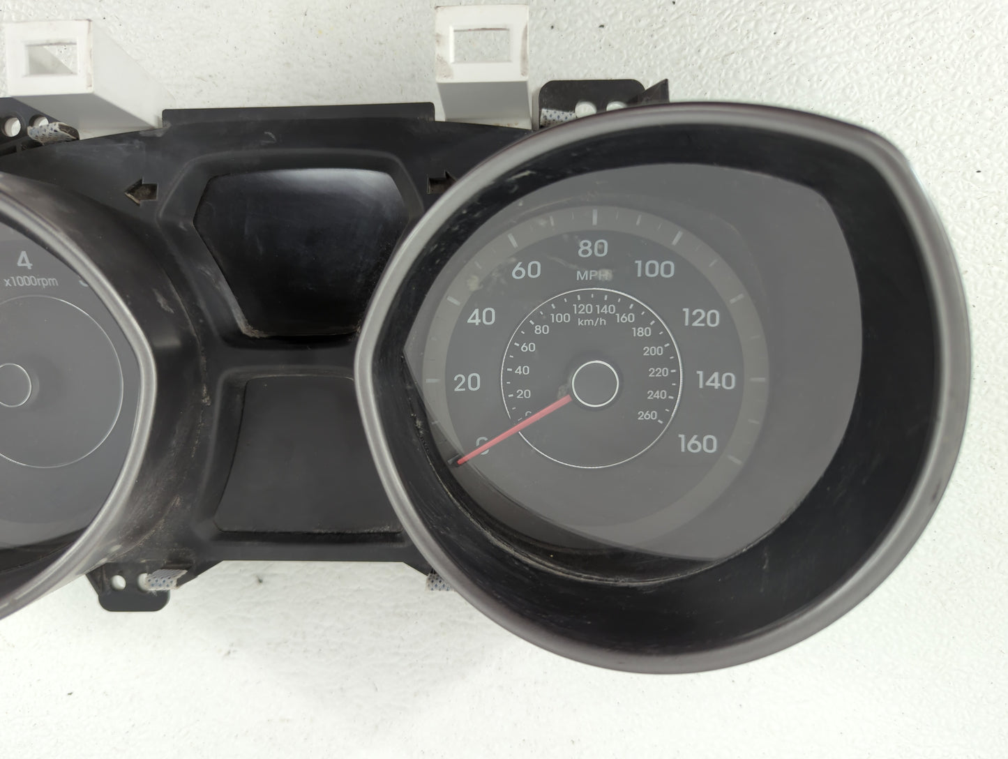 2014-2016 Hyundai Elantra Instrument Cluster Speedometer Gauges P/N:94004-3Y000 94004-3Y010 Fits Fits 2014 2015 2016 OEM Use