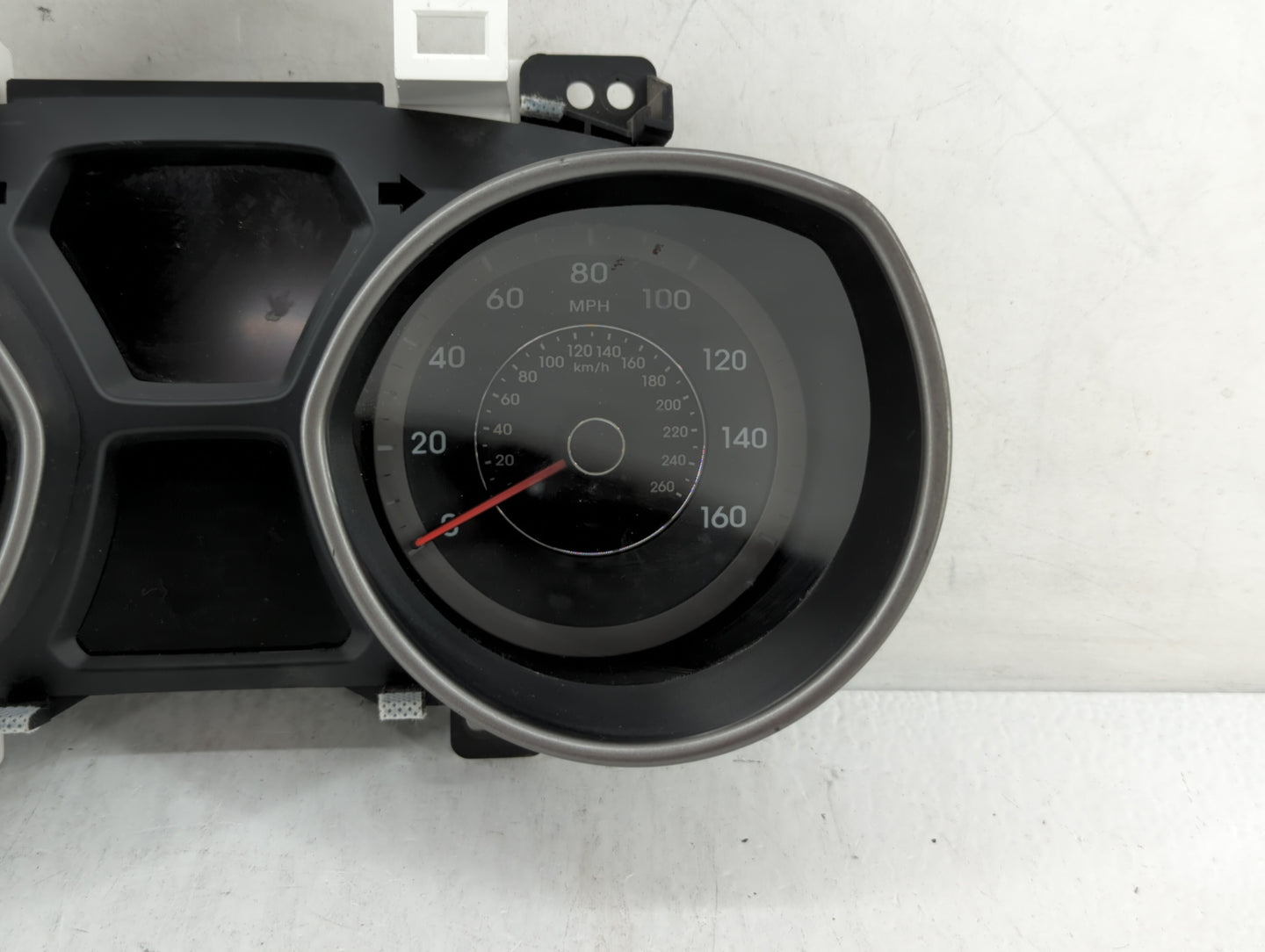 2014-2016 Hyundai Elantra Instrument Cluster Speedometer Gauges P/N:94004-3Y000 94004-3Y010 Fits Fits 2014 2015 2016 OEM Use