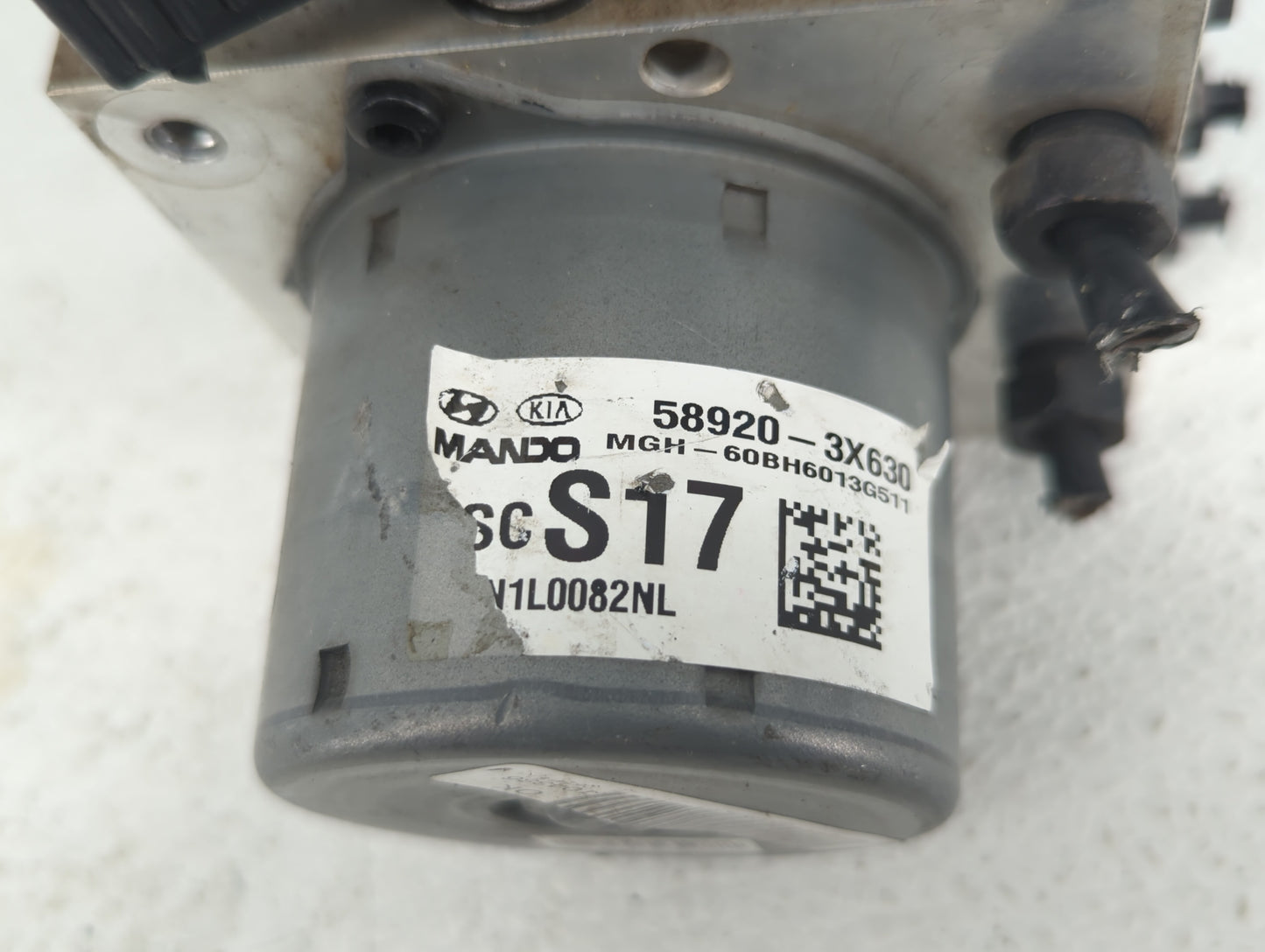 2014-2016 Hyundai Elantra ABS Pump Control Module Replacement P/N:58920-3X630 Fits Fits 2014 2015 2016 OEM Used Auto Parts -