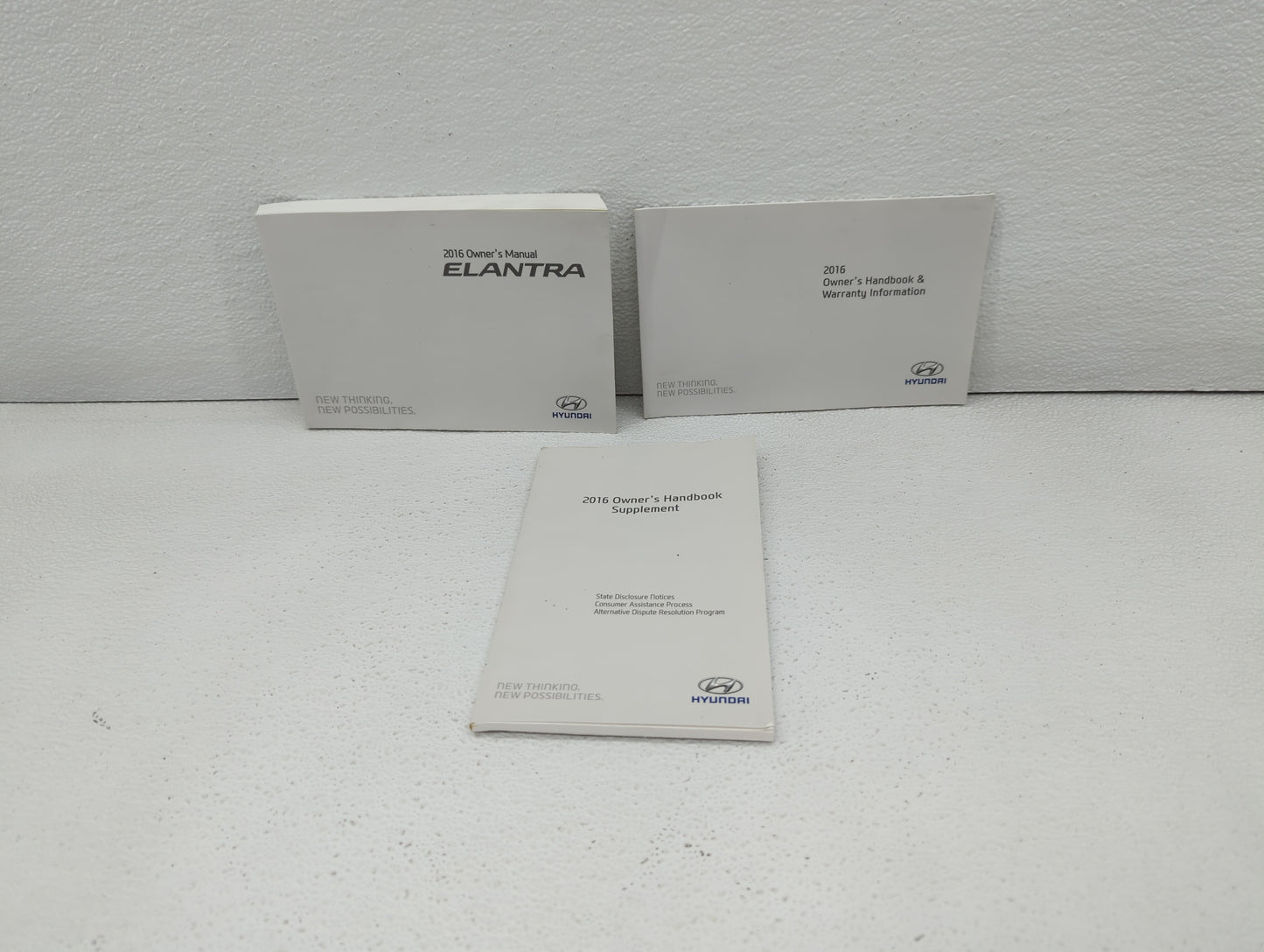 2016 Hyundai Elantra Owners Manual Book Guide OEM Used Auto Parts - Oemusedautoparts1.com