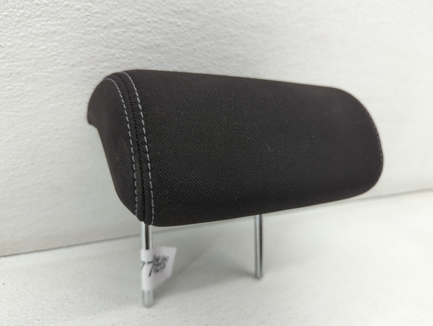 2014-2017 Hyundai Elantra Headrest Head Rest Front Driver Passenger Seat Fits Fits 2014 2015 2016 2017 OEM Used Auto Parts -