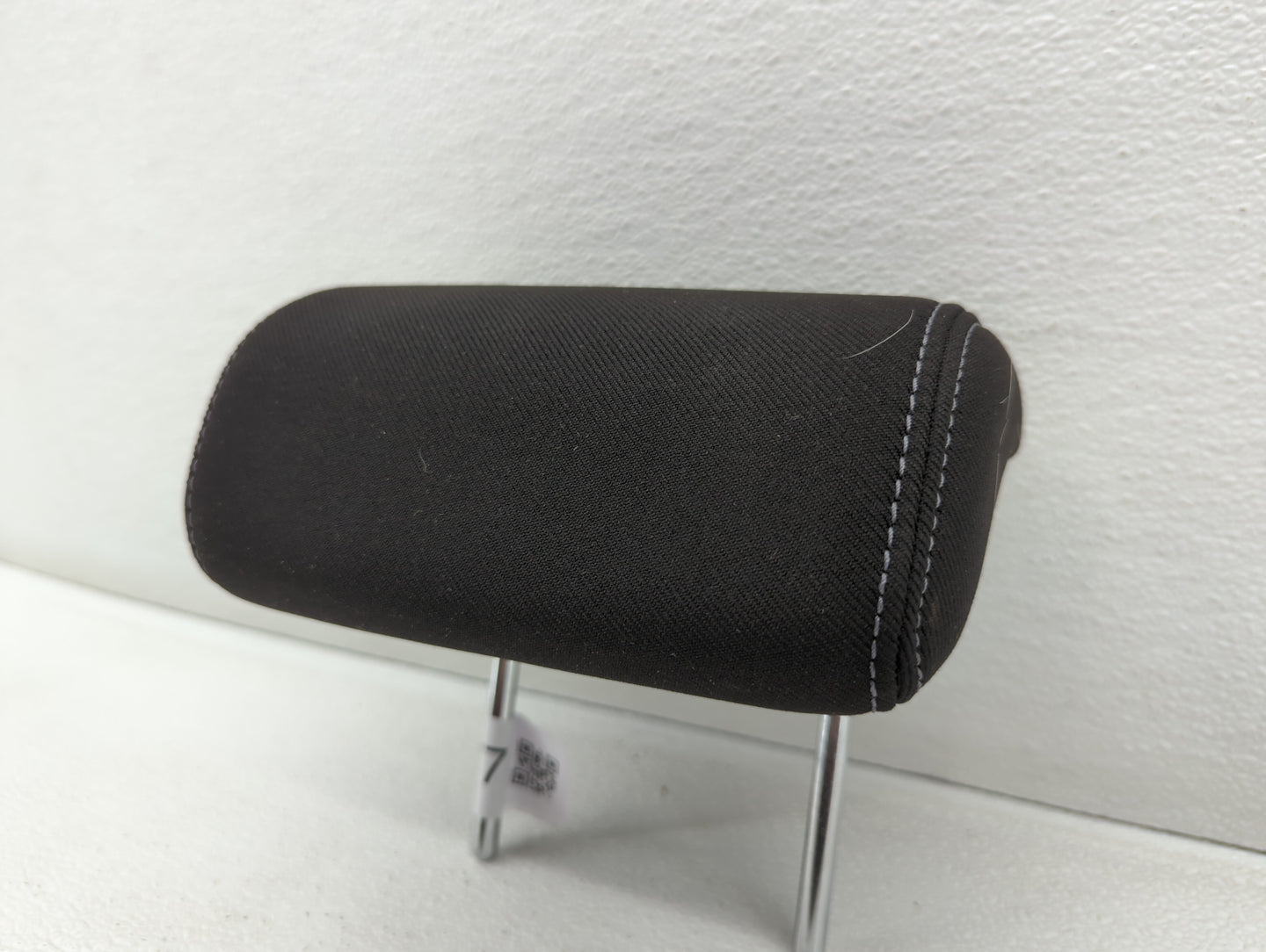 2014-2017 Hyundai Elantra Headrest Head Rest Front Driver Passenger Seat Fits Fits 2014 2015 2016 2017 OEM Used Auto Parts -