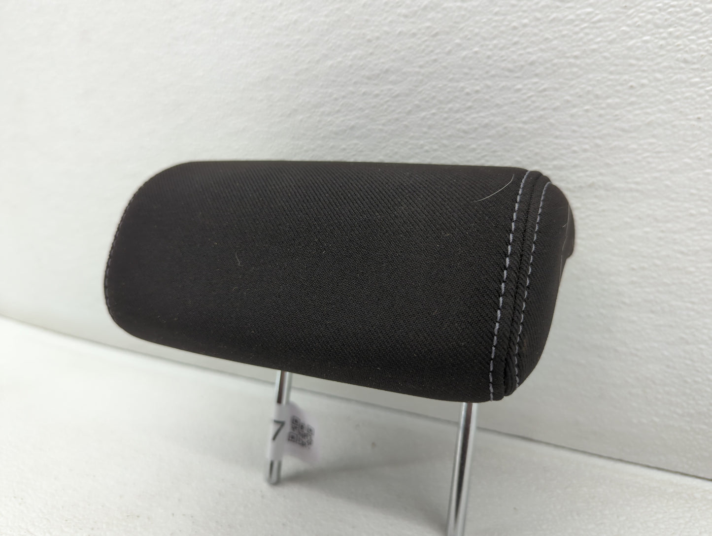 2014-2017 Hyundai Elantra Headrest Head Rest Front Driver Passenger Seat Fits Fits 2014 2015 2016 2017 OEM Used Auto Parts -