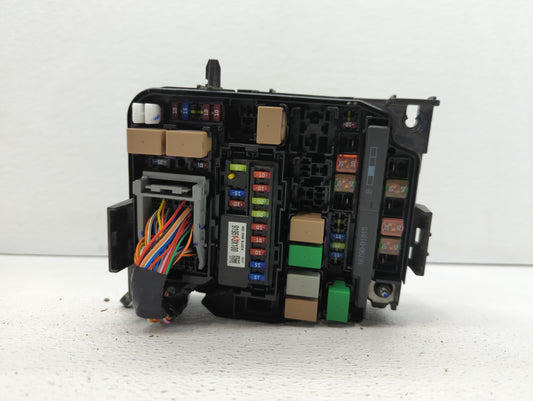2014-2016 Hyundai Elantra Fusebox Fuse Box Panel Relay Module P/N:912013Y060 91951-3X100 Fits Fits 2014 2015 2016 OEM Used Auto Parts
