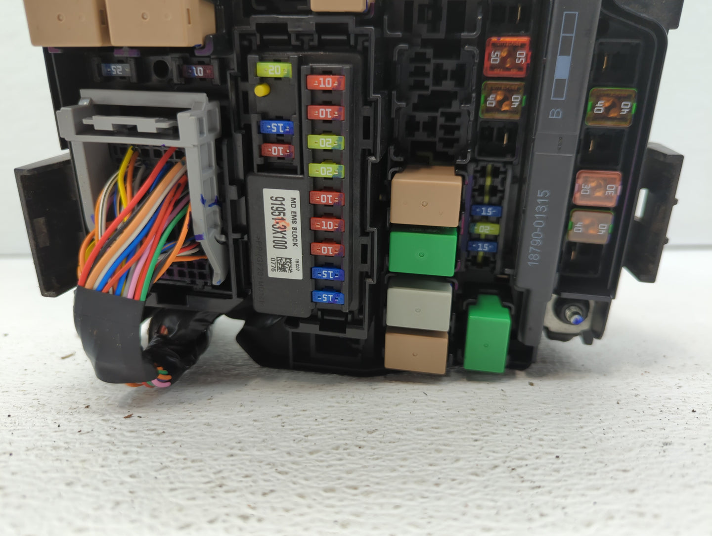 2014-2016 Hyundai Elantra Fusebox Fuse Box Panel Relay Module P/N:912013Y060 91951-3X100 Fits Fits 2014 2015 2016 OEM Used A