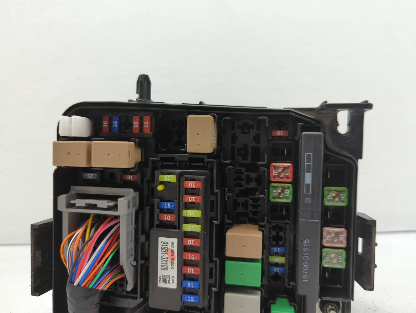 2014-2016 Hyundai Elantra Fusebox Fuse Box Panel Relay Module P/N:919503X510 91265 3X060 Fits Fits 2014 2015 2016 OEM Used A