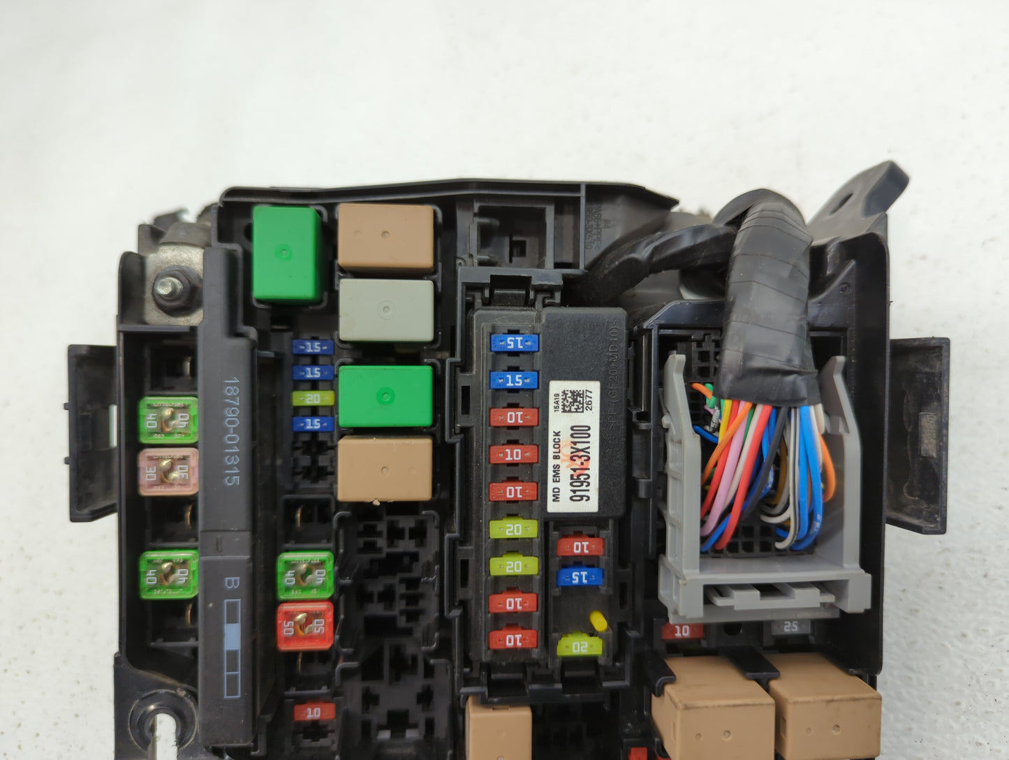 2014-2016 Hyundai Elantra Fusebox Fuse Box Panel Relay Module P/N:912663X100 91266 3X100 Fits Fits 2014 2015 2016 OEM Used A