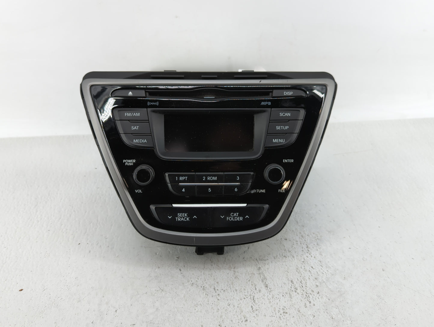 2014-2016 Hyundai Elantra Am Fm Cd Player Radio Receiver - Oemusedautoparts1.com