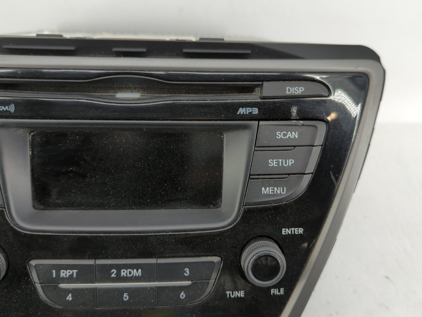 2014-2016 Hyundai Elantra Am Fm Cd Player Radio Receiver - Oemusedautoparts1.com