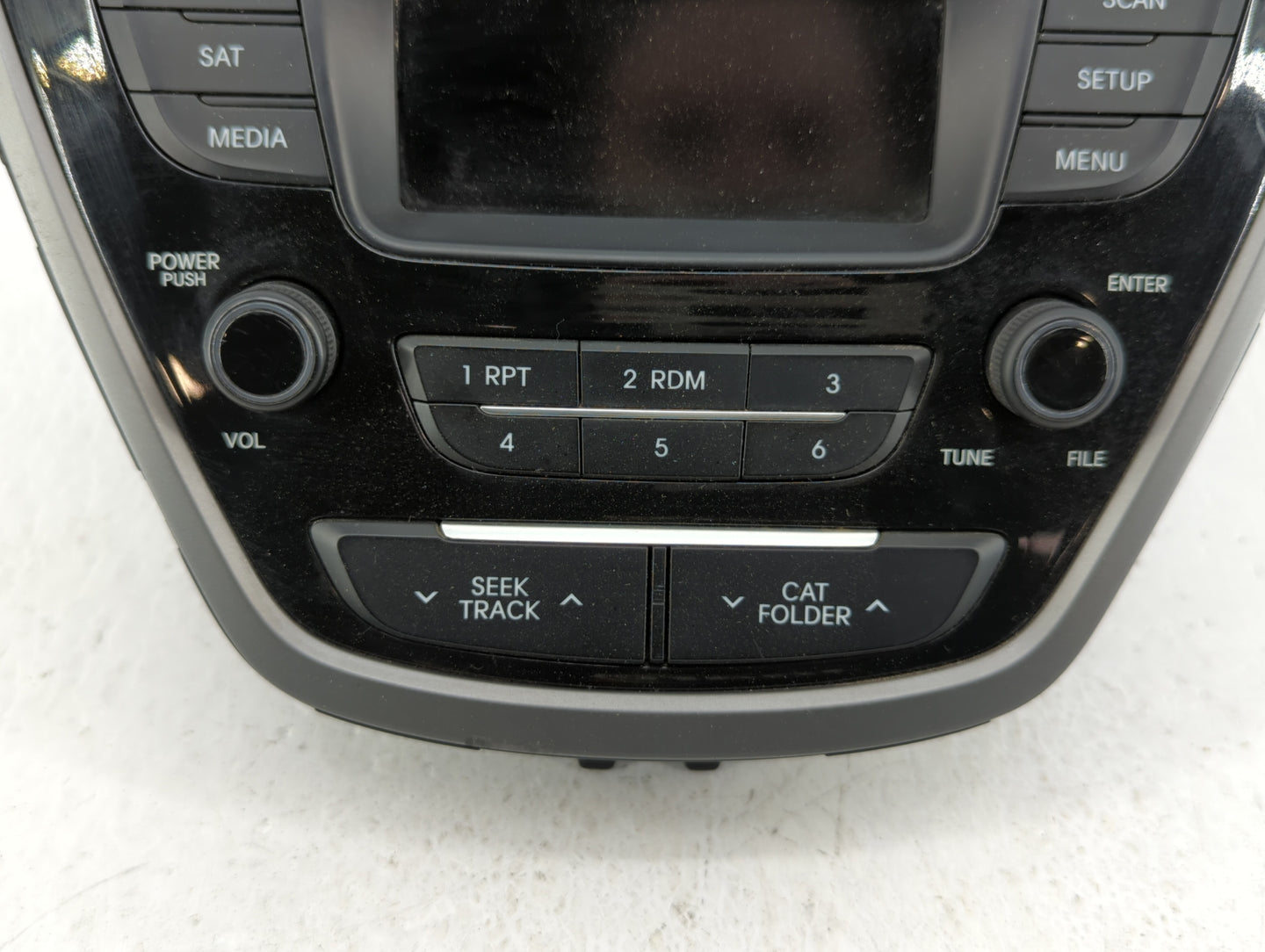 2014-2016 Hyundai Elantra Am Fm Cd Player Radio Receiver - Oemusedautoparts1.com