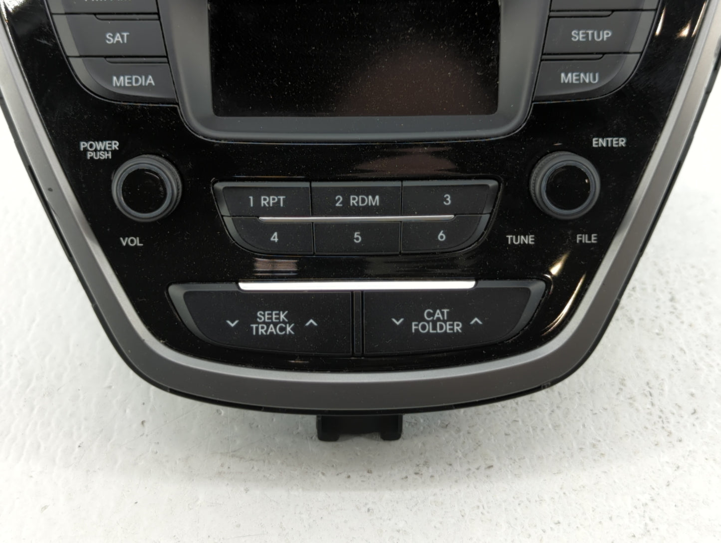 2014-2016 Hyundai Elantra Am Fm Cd Player Radio Receiver - Oemusedautoparts1.com