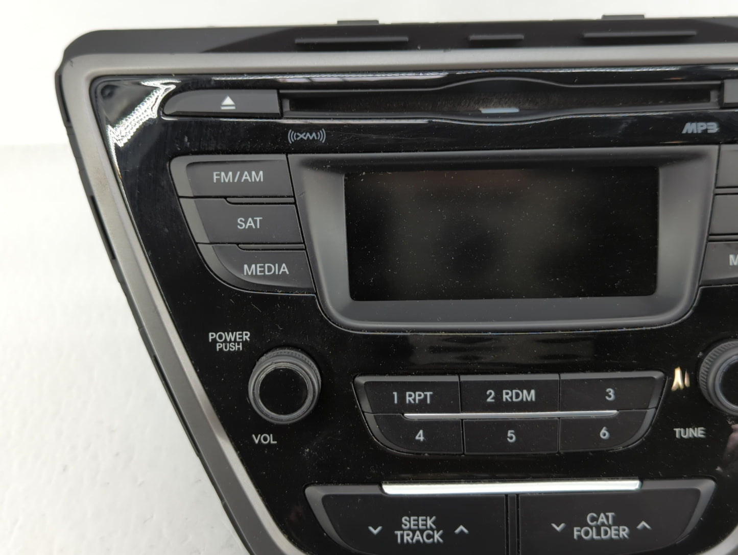 2014-2016 Hyundai Elantra Am Fm Cd Player Radio Receiver - Oemusedautoparts1.com