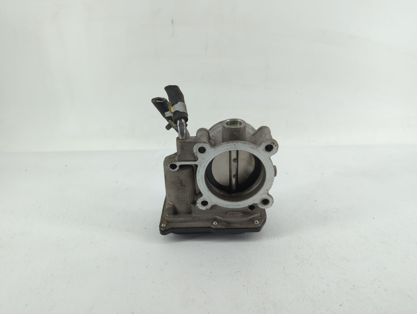 2011-2020 Hyundai Elantra Throttle Body P/N:35100-2E000 35100-2E710 Fits OEM Used Auto Parts - Oemusedautoparts1.com
