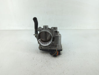 compare product 2011-2020 Hyundai Elantra Throttle Body P/N:35100-2E000 35100-2E710 Fits OEM Used Auto Parts