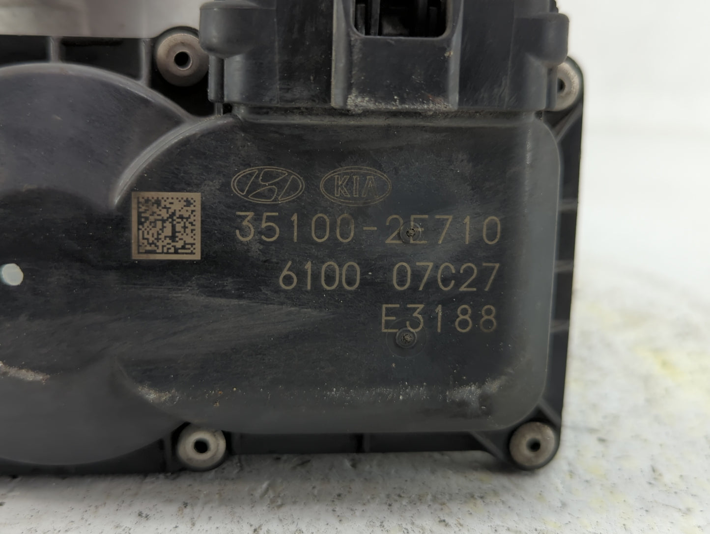 2011-2020 Hyundai Elantra Throttle Body P/N:35100-2E000 35100-2E710 Fits OEM Used Auto Parts - Oemusedautoparts1.com