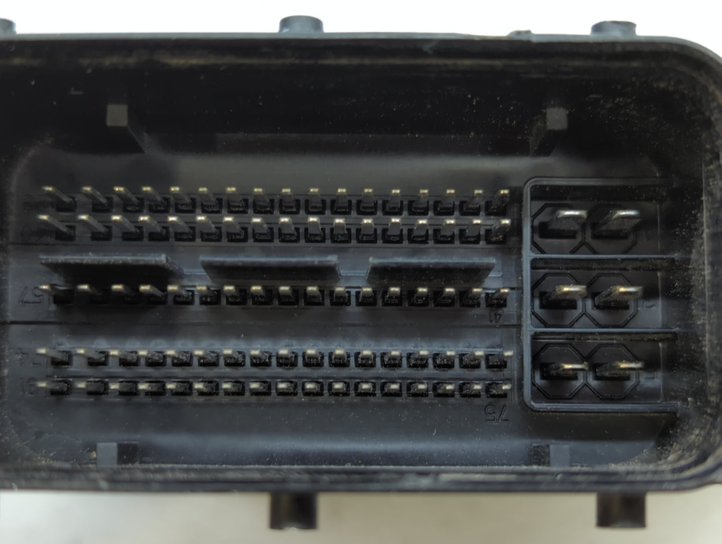 2014-2016 Hyundai Elantra PCM Engine Control Computer ECU ECM PCU OEM P/N:39102-2EMW5 39100-2EML6 Fits Fits 2014 2015 2016 O