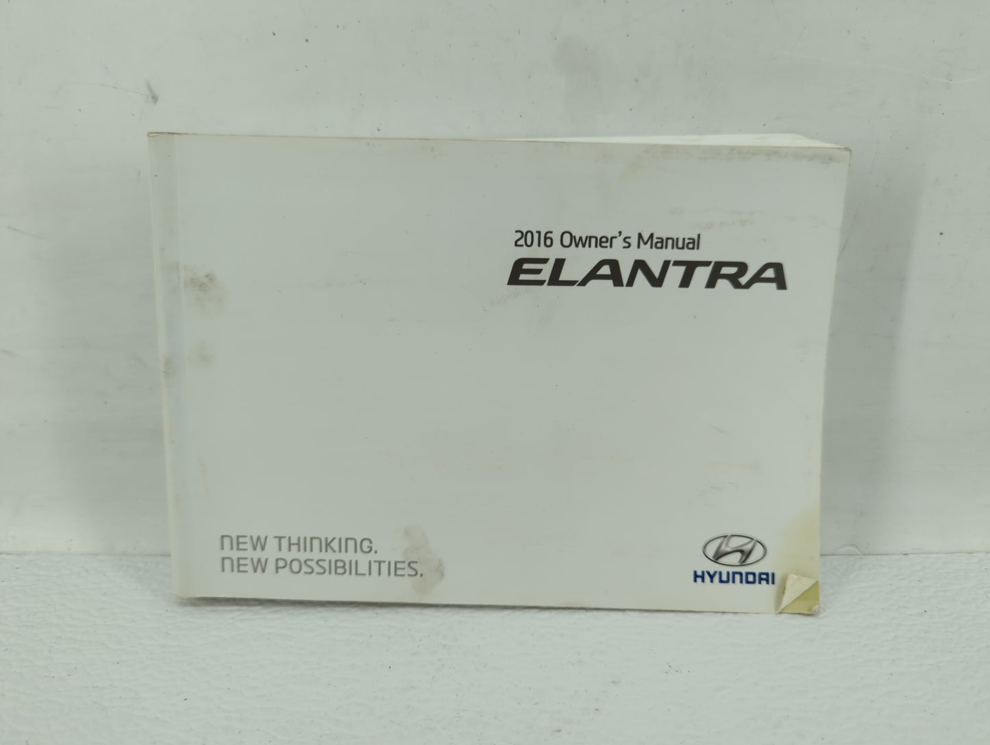 2016 Hyundai Elantra Owners Manual Book Guide OEM Used Auto Parts - Oemusedautoparts1.com