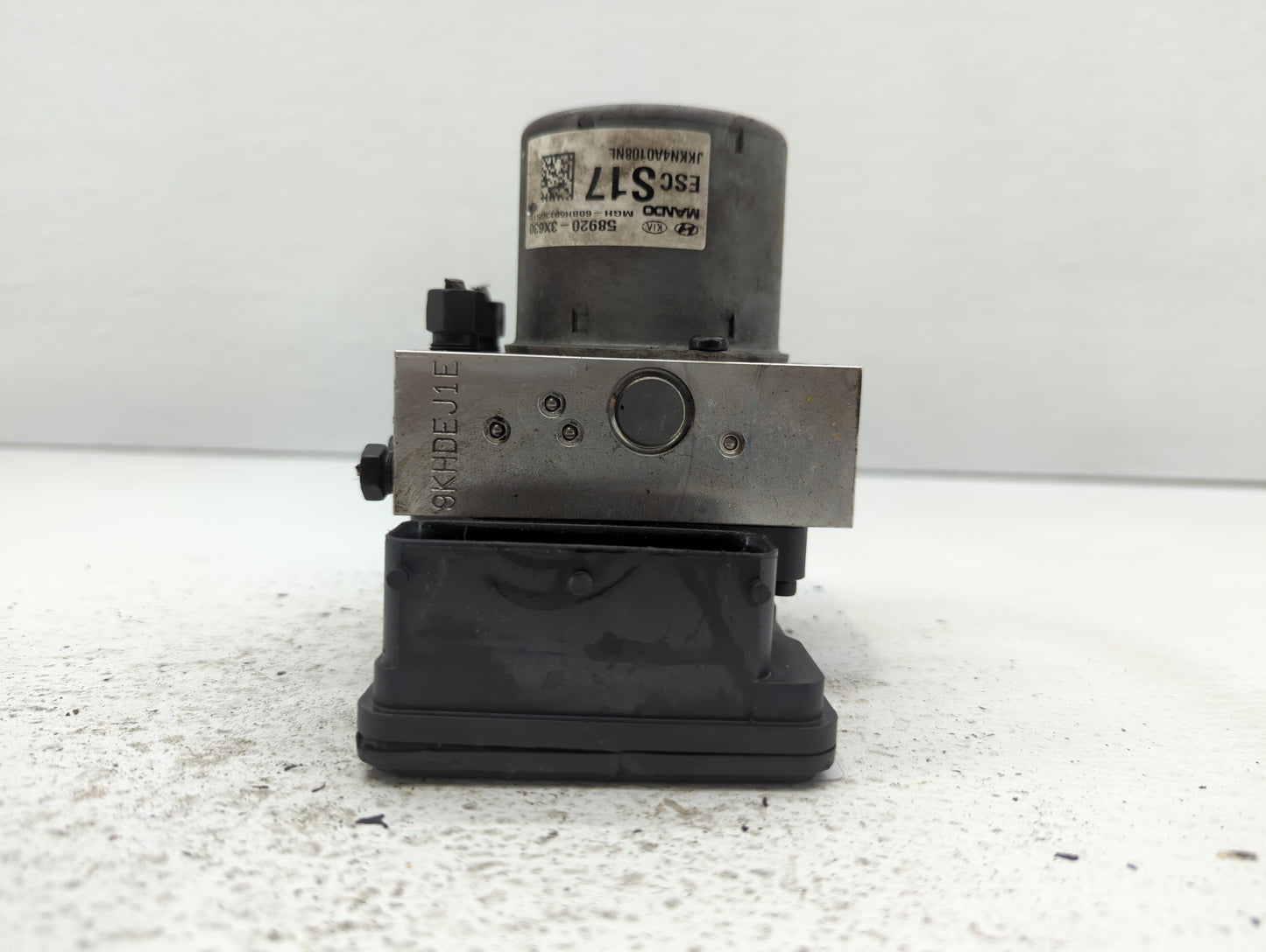 2014-2016 Hyundai Elantra ABS Pump Control Module Replacement P/N:58920-3X630 Fits Fits 2014 2015 2016 OEM Used Auto Parts -