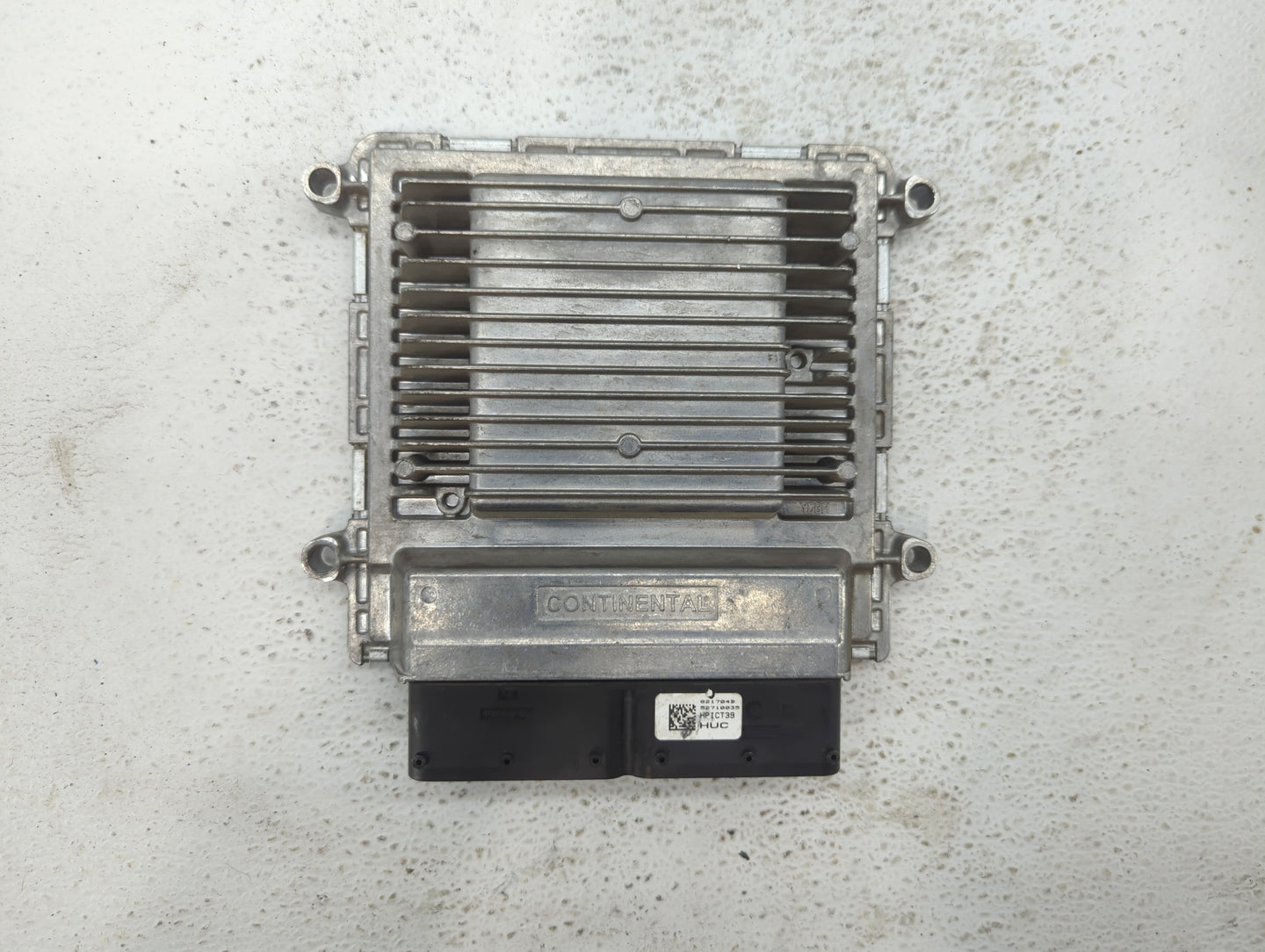 2014-2016 Hyundai Elantra PCM Engine Control Computer ECU ECM PCU OEM P/N:39101-2EML6 39100-2EML6 Fits Fits 2014 2015 2016 O