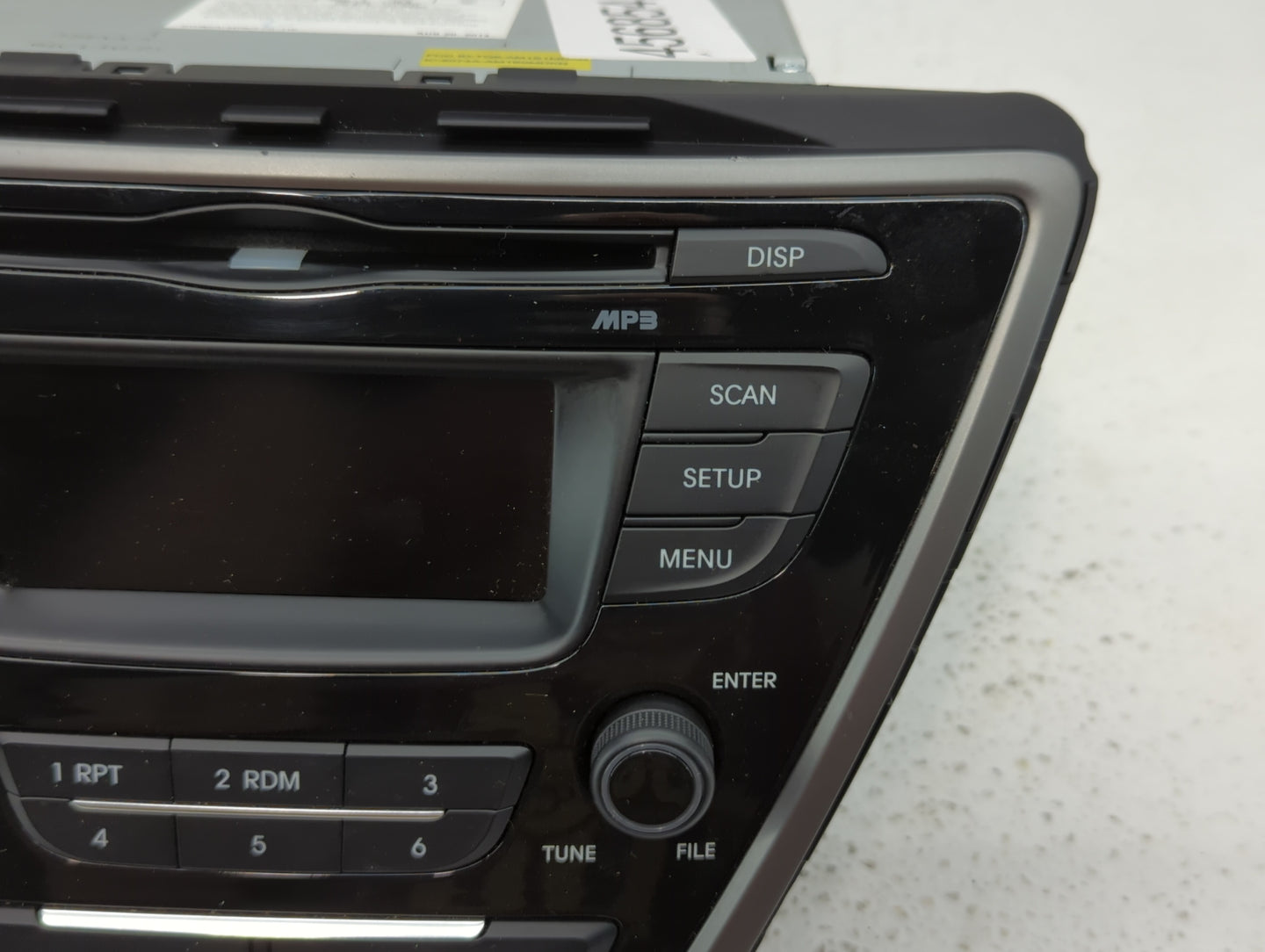2014-2016 Hyundai Elantra Am Fm Cd Player Radio Receiver - Oemusedautoparts1.com