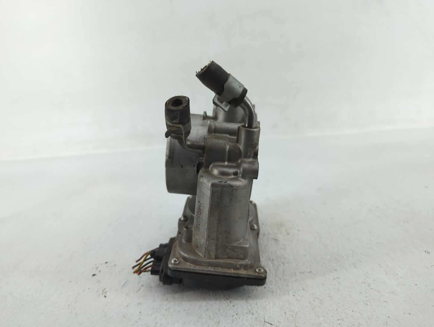 2011-2020 Hyundai Elantra Throttle Body P/N:35100-2E000 35100-2E710 Fits OEM Used Auto Parts - Oemusedautoparts1.com