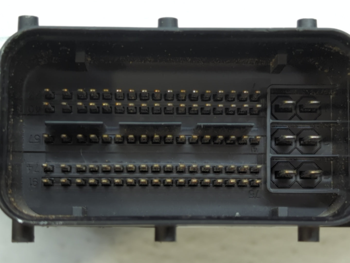 2014-2016 Hyundai Elantra PCM Engine Control Computer ECU ECM PCU OEM P/N:39102-2EML4 39101-2EML6 Fits Fits 2014 2015 2016 O