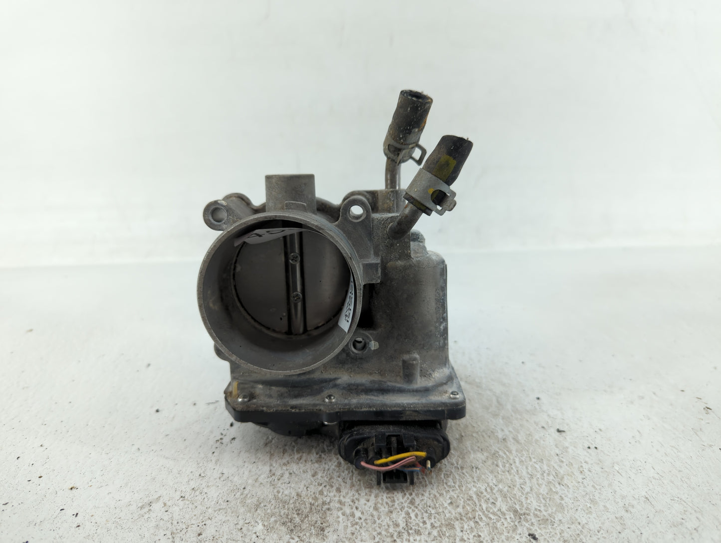 2011-2020 Hyundai Elantra Throttle Body P/N:35100-2E000 35100-2E710 Fits OEM Used Auto Parts - Oemusedautoparts1.com