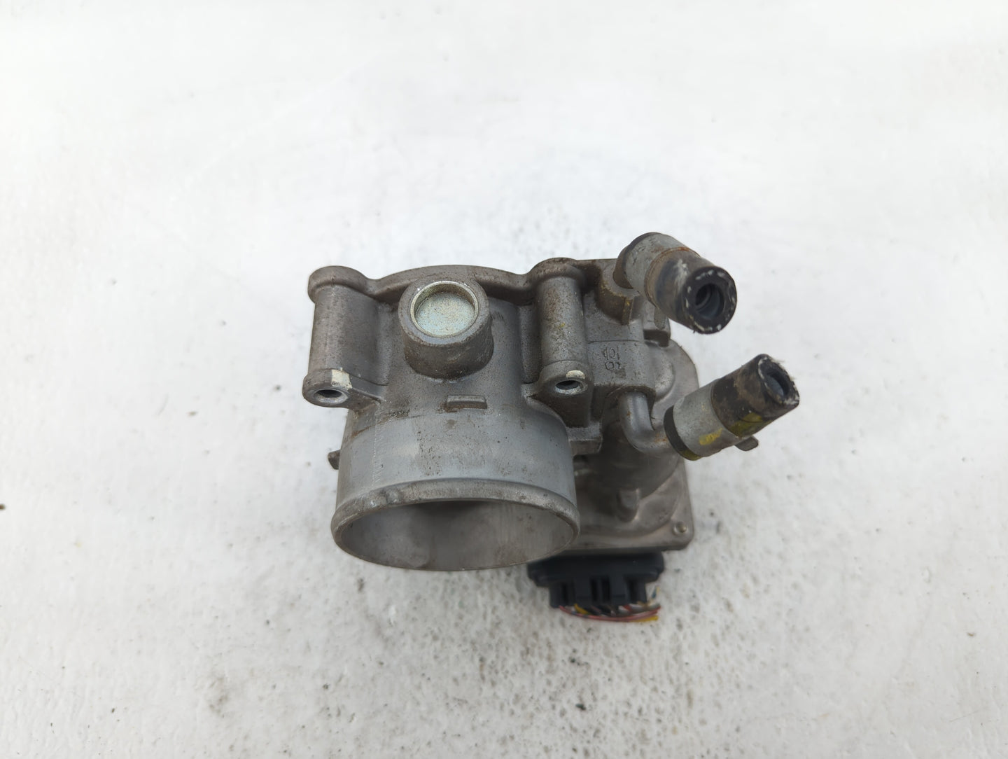 2011-2020 Hyundai Elantra Throttle Body P/N:35100-2E000 35100-2E710 Fits OEM Used Auto Parts - Oemusedautoparts1.com