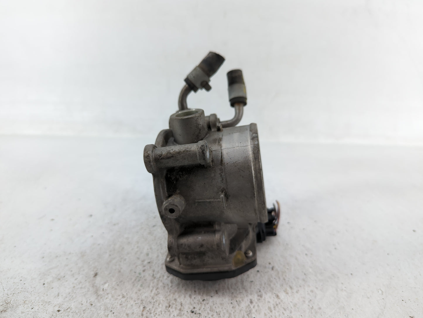 2011-2020 Hyundai Elantra Throttle Body P/N:35100-2E000 35100-2E710 Fits OEM Used Auto Parts - Oemusedautoparts1.com