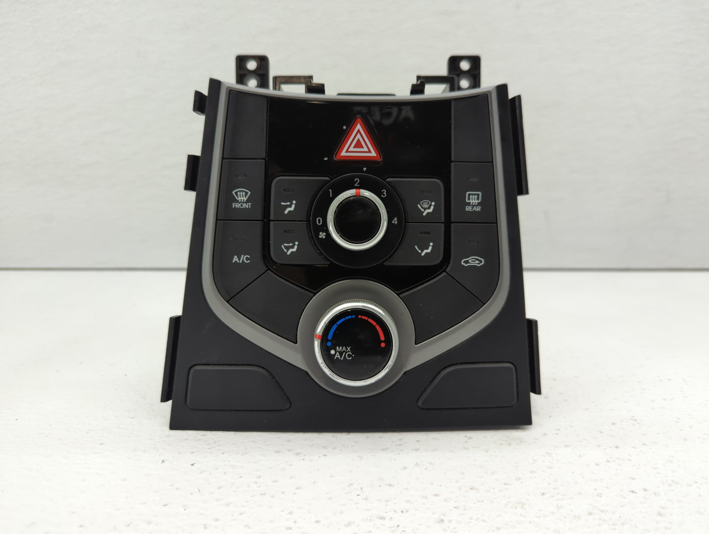 2014-2016 Hyundai Elantra Climate Control Module Temperature AC/Heater Replacement P/N:97250-3XXXX 97250-3XCD1 Fits OEM Used