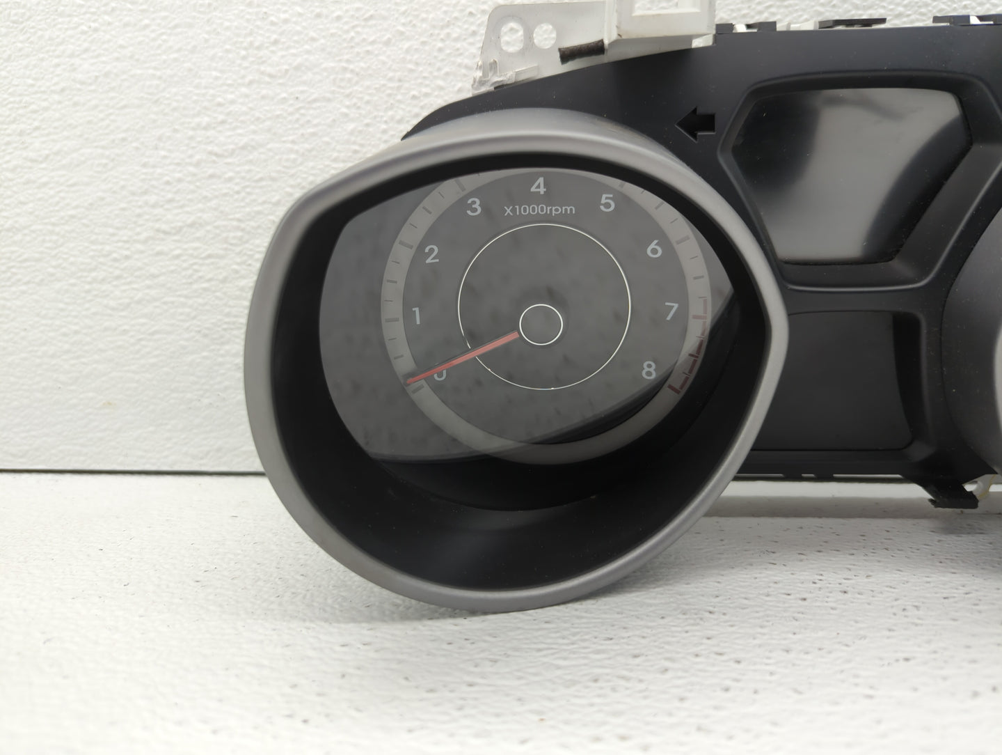2014-2016 Hyundai Elantra Instrument Cluster Speedometer Gauges P/N:94004-3X210 94004-3Y010 Fits Fits 2014 2015 2016 OEM Use