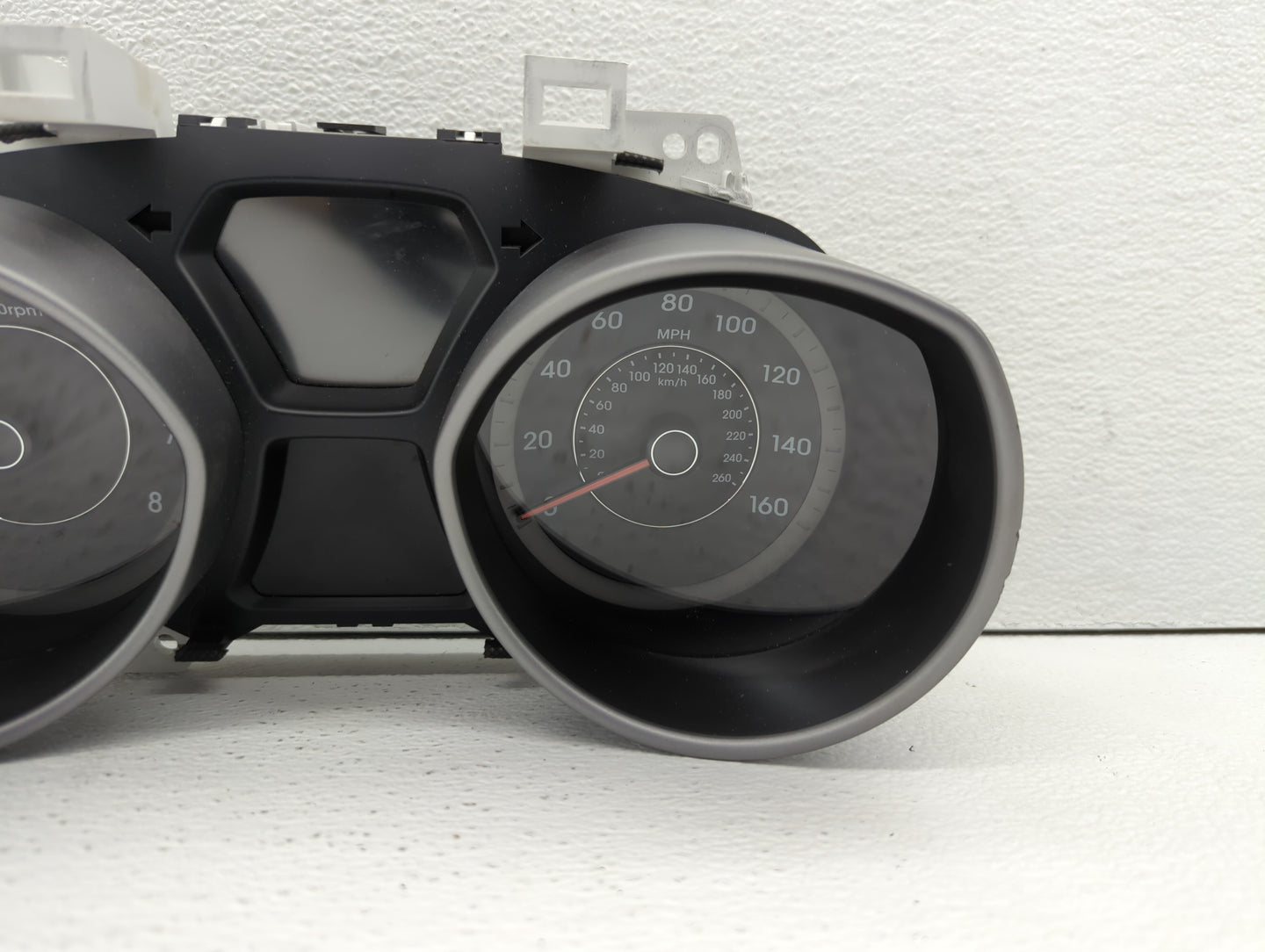 2014-2016 Hyundai Elantra Instrument Cluster Speedometer Gauges P/N:94004-3X210 94004-3Y010 Fits Fits 2014 2015 2016 OEM Use