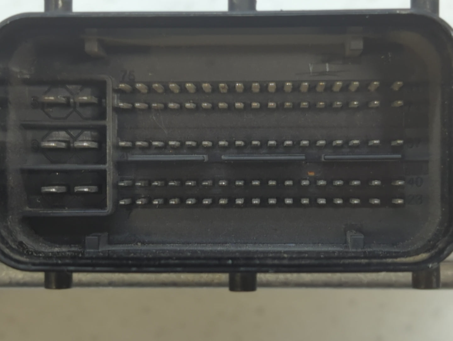 2014-2016 Hyundai Elantra PCM Engine Control Computer ECU ECM PCU OEM P/N:39102-2EML4 39101-2EML6 Fits Fits 2014 2015 2016 O