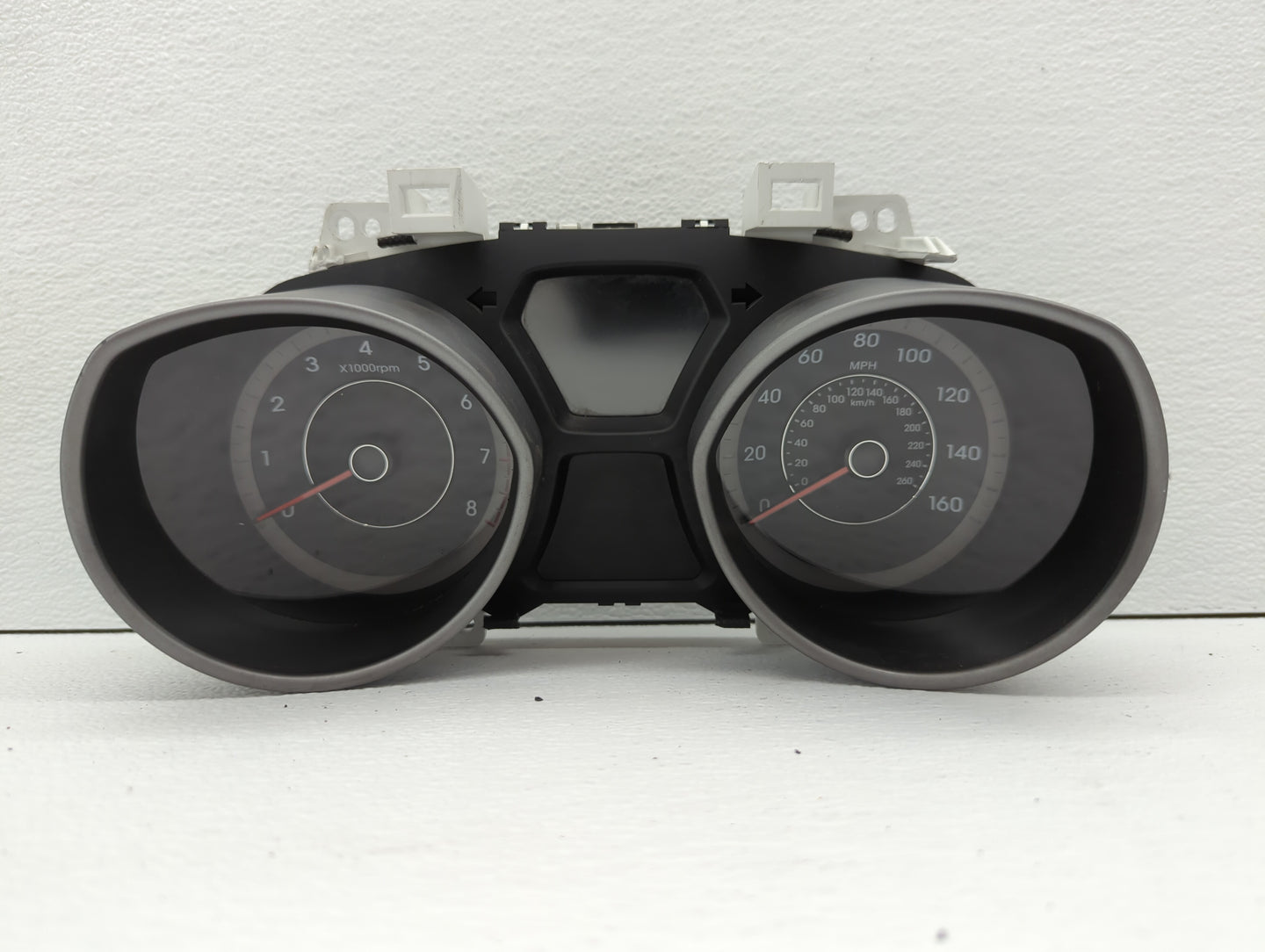 2014-2016 Hyundai Elantra Instrument Cluster Speedometer Gauges P/N:94004-3X230 Fits Fits 2014 2015 2016 OEM Used Auto Parts