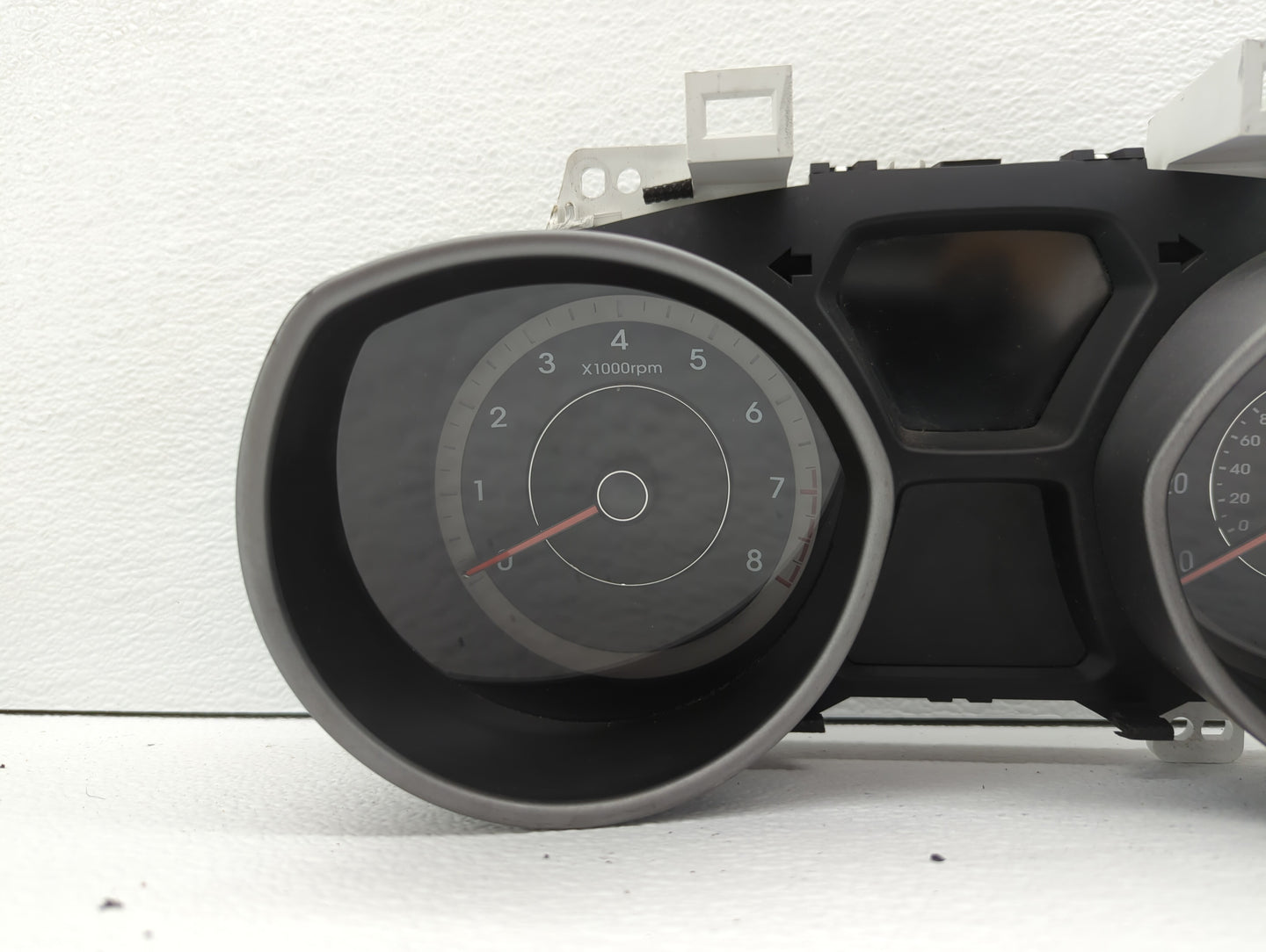 2014-2016 Hyundai Elantra Instrument Cluster Speedometer Gauges P/N:94004-3X230 Fits Fits 2014 2015 2016 OEM Used Auto Parts
