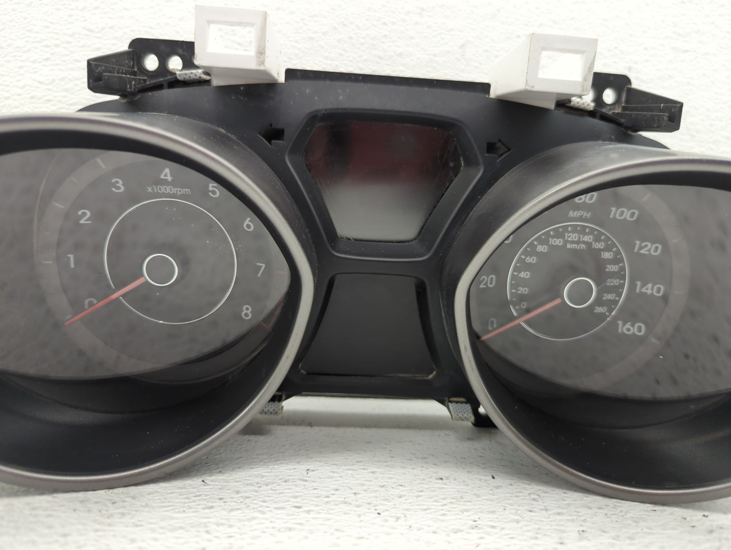 2014-2016 Hyundai Elantra Instrument Cluster Speedometer Gauges P/N:94004-3Y000 94004-3Y010 Fits Fits 2014 2015 2016 OEM Use