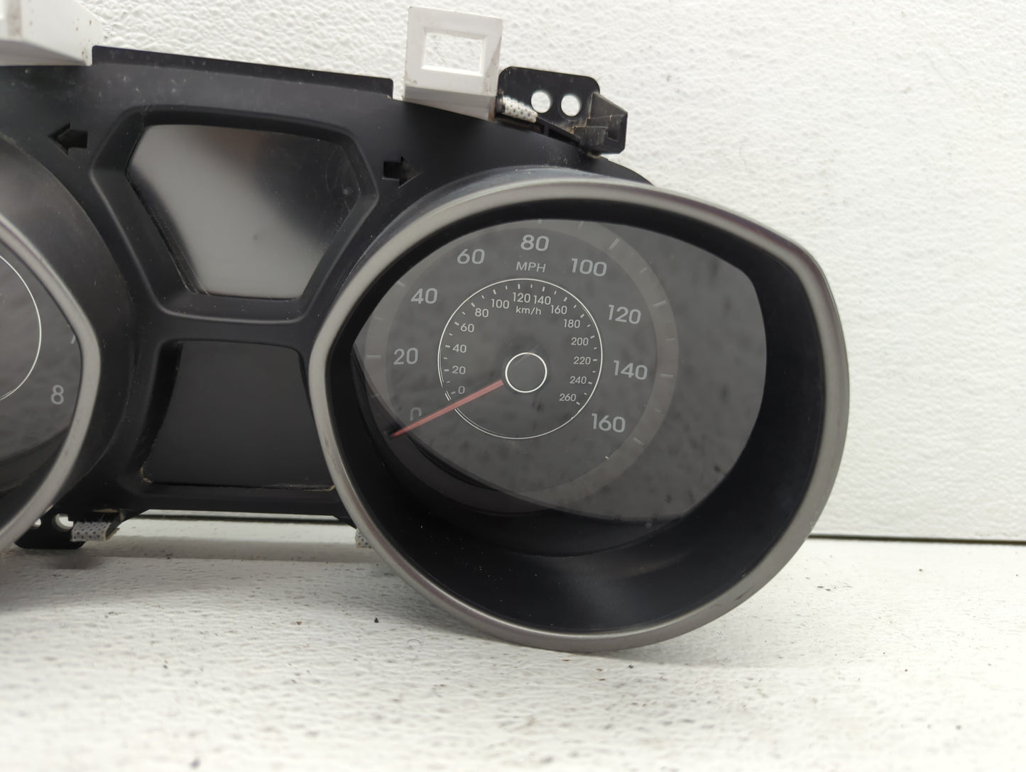 2014-2016 Hyundai Elantra Instrument Cluster Speedometer Gauges P/N:94004-3Y000 94004-3Y010 Fits Fits 2014 2015 2016 OEM Use