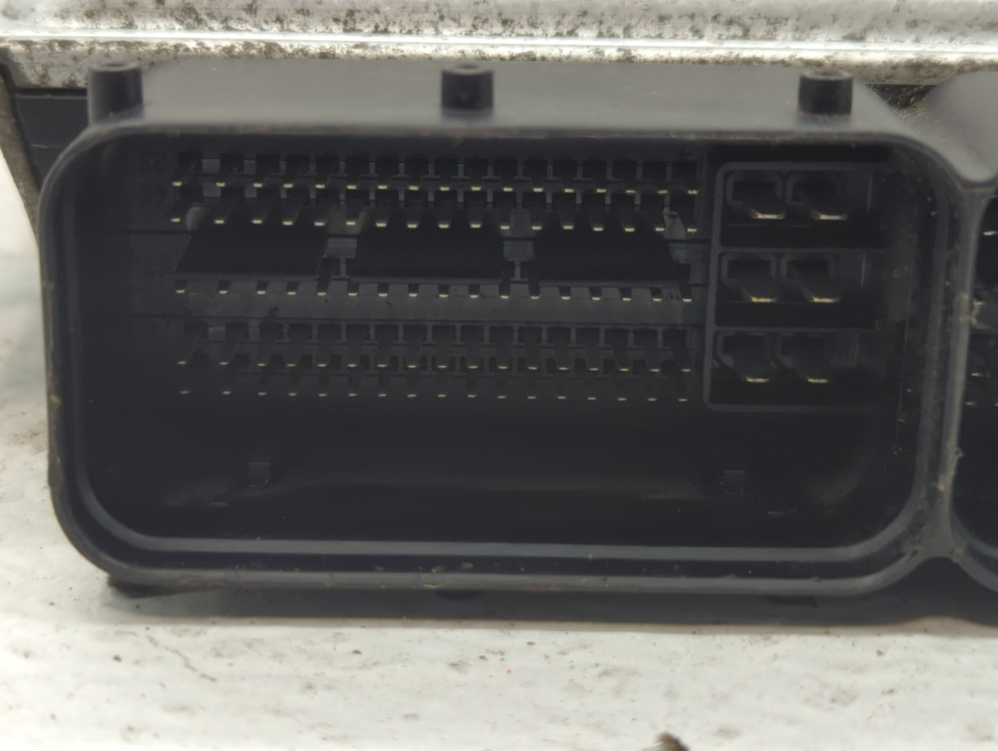 2014-2016 Hyundai Elantra PCM Engine Control Computer ECU ECM PCU OEM P/N:39103-2EMB6 39102-2EMB6 Fits Fits 2014 2015 2016 O