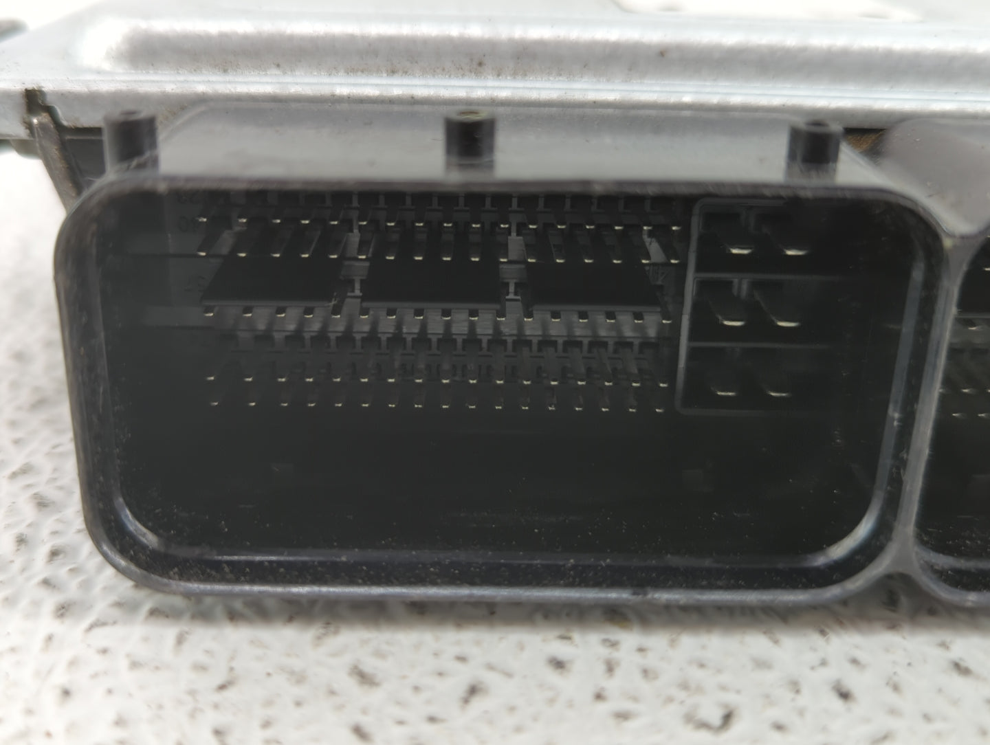 2014-2016 Hyundai Elantra PCM Engine Control Computer ECU ECM PCU OEM P/N:39103-2EMB6 39102-2EMB6 Fits Fits 2014 2015 2016 O